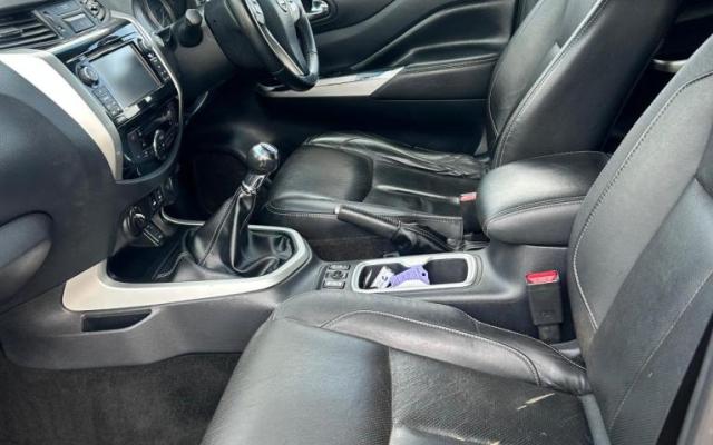 Nissan Navara NP300